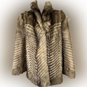 Vintage Fur Coat | Made in Hong Kong | Size Large